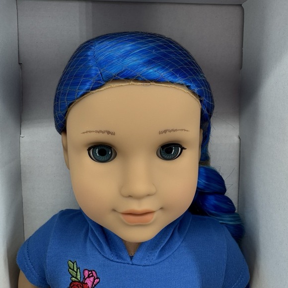 American Girl Doll #90 Truly Me Street Chic SKATER BLUE HAIR New in Box - Picture 4 of 9